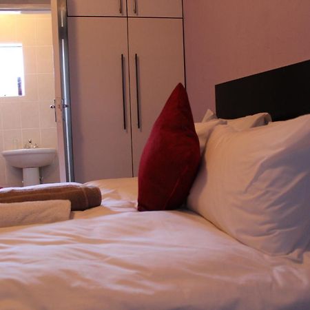 Davilla Guest House Mazenod Екстер'єр фото