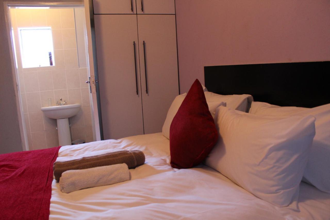 Davilla Guest House Mazenod Екстер'єр фото