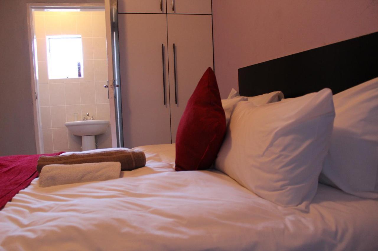 Davilla Guest House Mazenod Екстер'єр фото